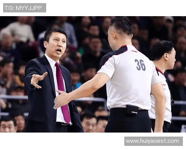 辽宁队主力球员受伤,教练组紧急调整阵容备战 辽宁队主力球员受伤,教练组紧急调整阵容备战